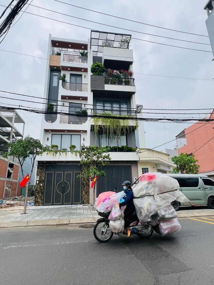 Nhà Mặt Tiền Thạnh Lộc Q12 - 4x13m, 4PN, Thang Máy, Kinh Doanh Đỉnh Cao