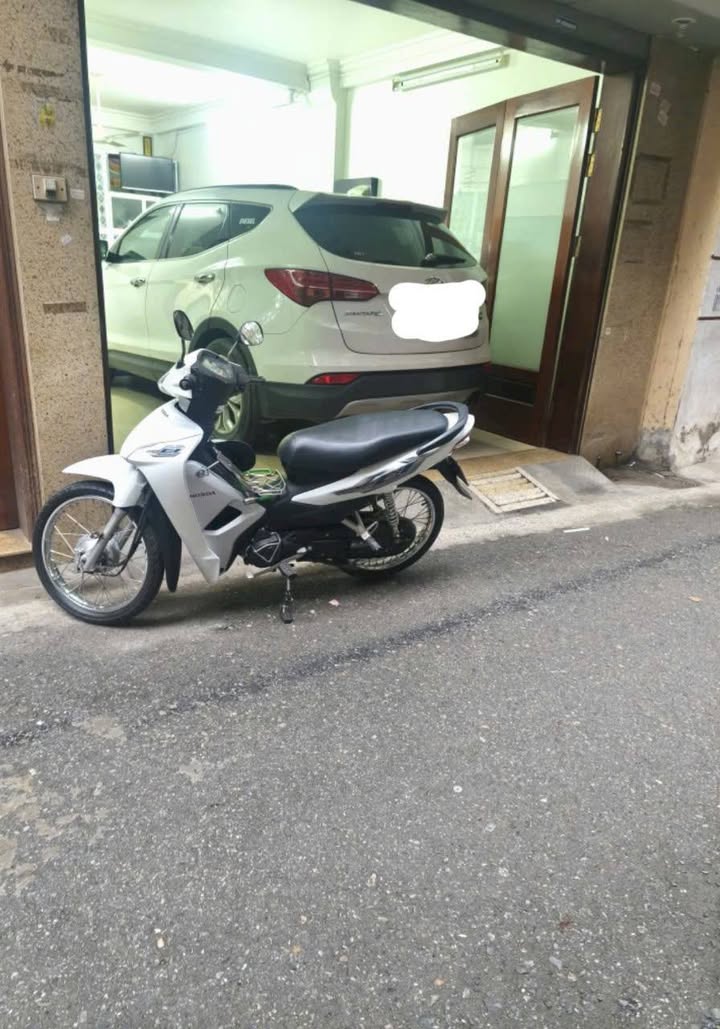 Nhà riêng Bồ Đề, Long Biên 42m² x 5 tầng - Ô tô vào tận nhà!