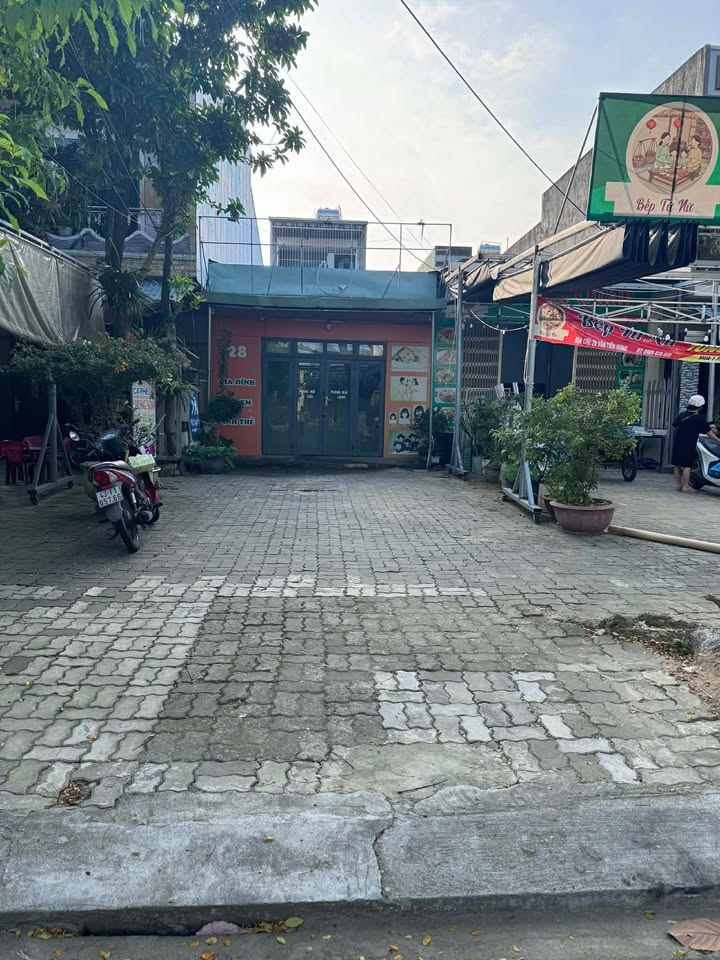 Nhà nguyên căn Hòa Xuân Đà Nẵng 100m² - Ô tô vào tận nhà, giá 6 triệu!