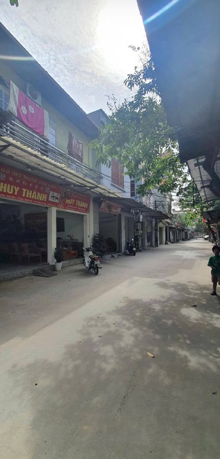 Nhà Mặt Tiền Phù Khê, Từ Sơn 125m² - Kinh Doanh Đắc Lợi, Dòng Tiền Tốt