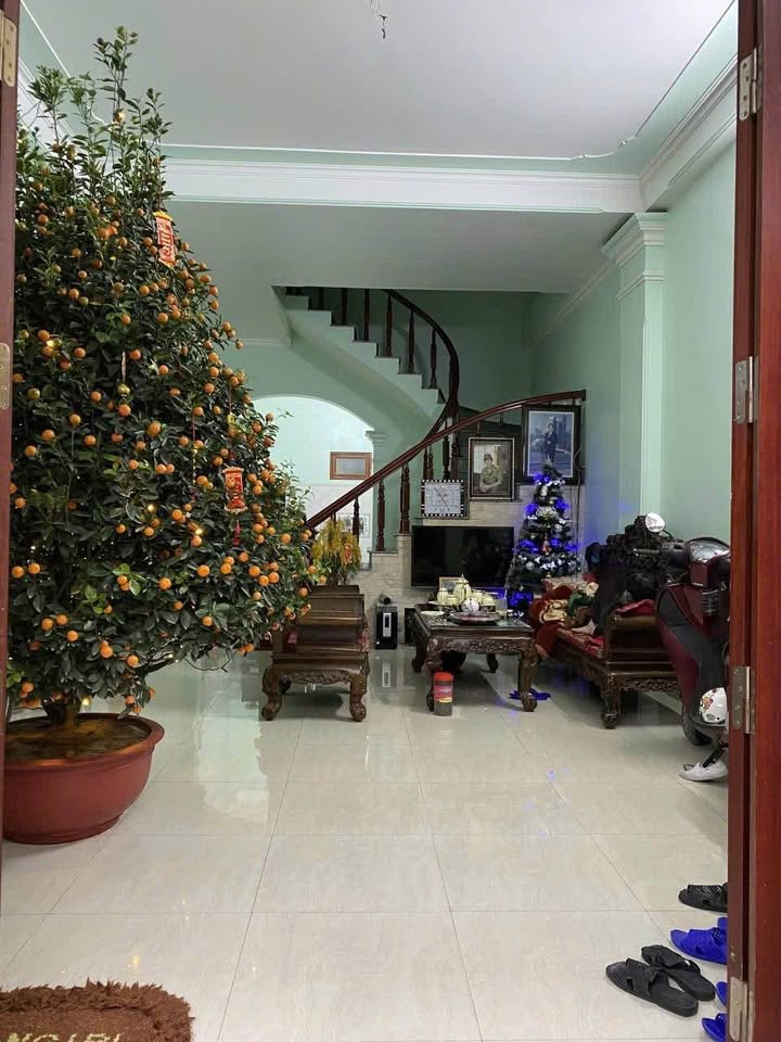 Nhà 3 Tầng Full Nội Thất Phú Xuân, Thái Bình - Giá 5 Triệu/Tháng