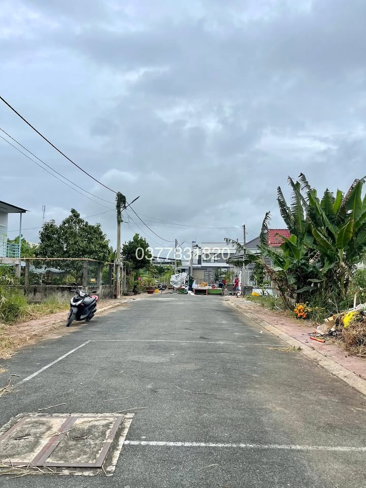 Đất nền Nhánh Ngô Quốc Trị Long Hồ 110m² - Sổ đỏ chính chủ