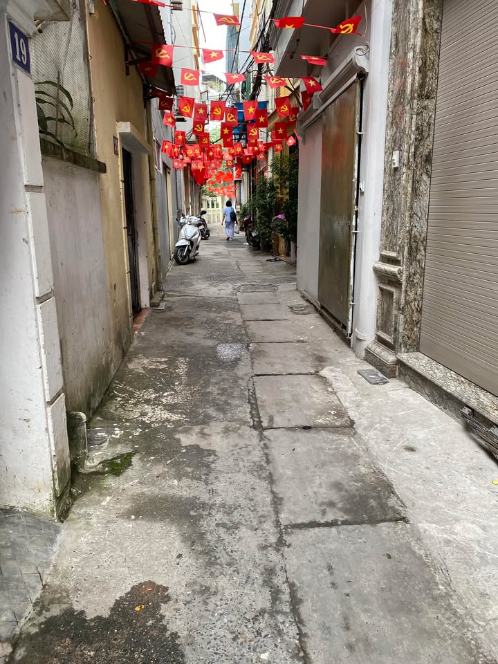 Nhà Lô Góc Giáp Bát 34m² - 6 Tầng, 20m Ra Ô Tô, Giá Thỏa Thuận