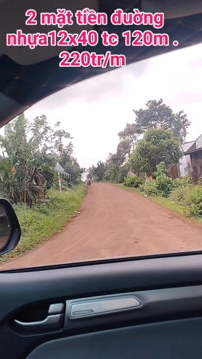 Đất nền 2 mặt tiền đường nhựa Đạt Hiếu, Buôn Hồ - 480m² giá 8.8 tỷ