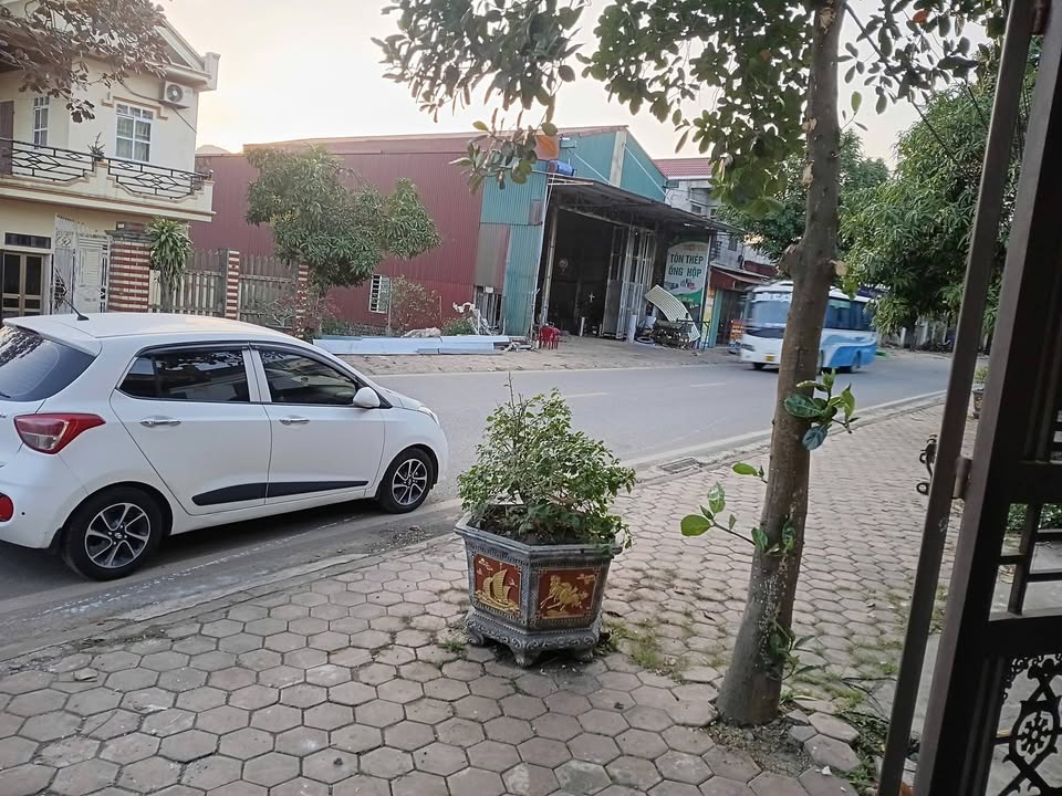 Bán Gấp Nhà 3 Tầng Kinh Doanh Mặt Tiền 4.5m - Tam Điệp, Ninh Bình