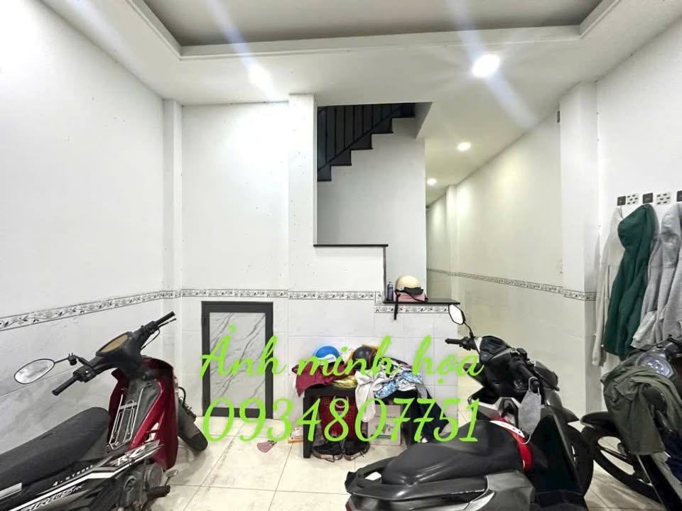 Nhà 2PN Quận Tân Phú - 9 Triệu/Tháng, Sẵn Ở Ngay