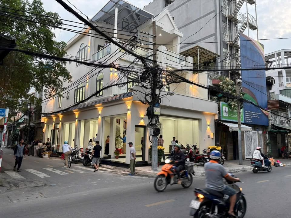 Nhà Nguyên Căn 2 Mặt Tiền Huỳnh Thiện Lộc, Tân Phú - 70 Triệu/Tháng