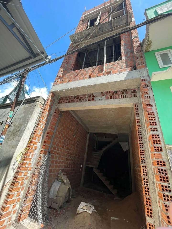 Nhà Phố Đường Ngô Mây Quy Nhơn 38.5m² Chỉ 3.4 Tỷ - Sẵn Sàng Ở Ngay!