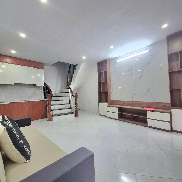 Nhà 3 Tầng Full Nội Thất 75m² Phường Vĩnh Hưng, Hoàng Mai - 4.35 Tỷ