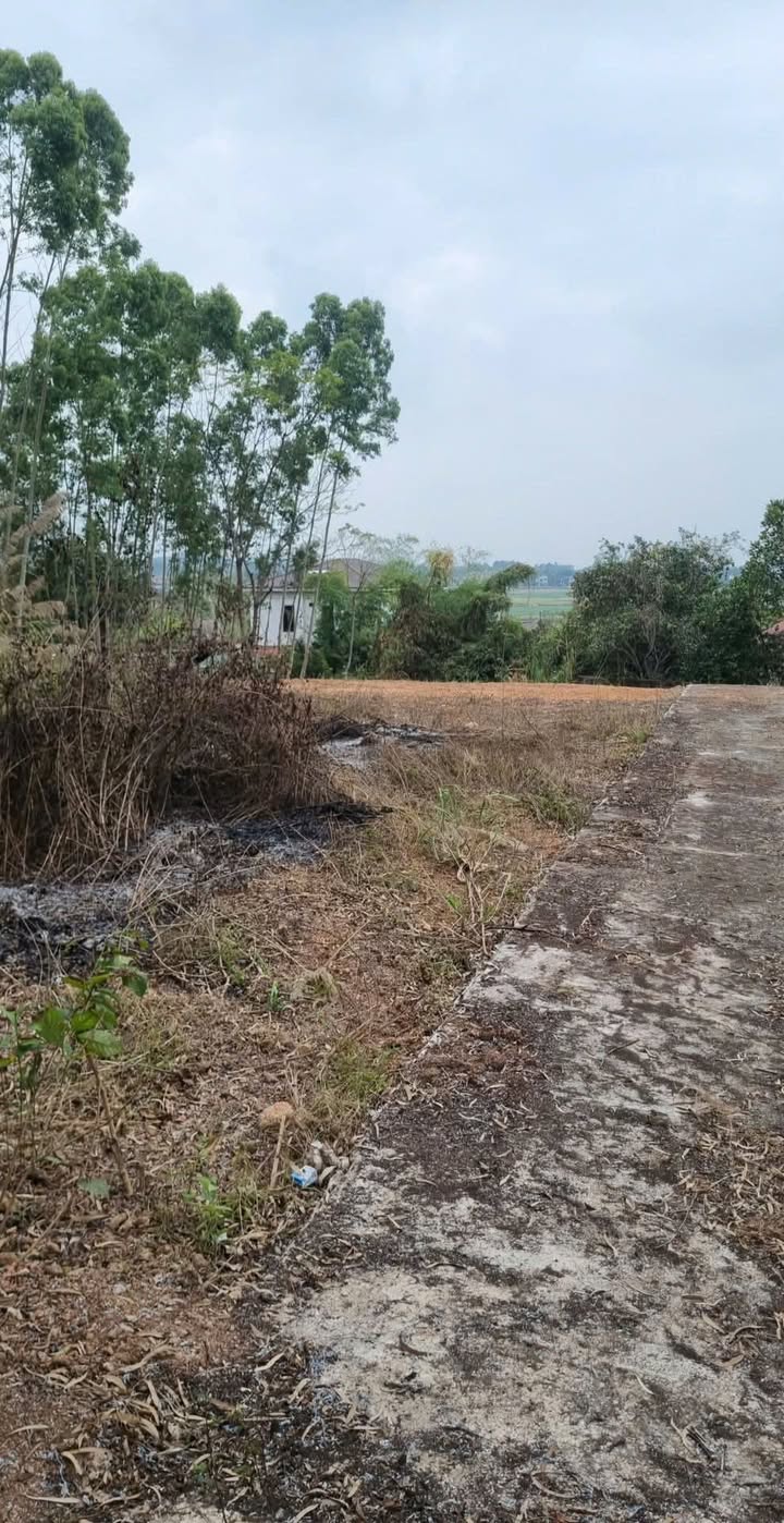 Bán đất thị trấn Kép 112m² chỉ 6xx triệu - Sổ đỏ chính chủ