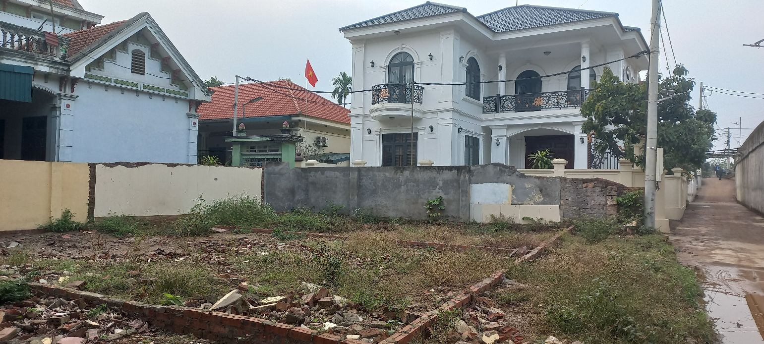 Đất nền Việt Trì 73m² giá 2 tỷ - Đường to ô tô, sổ đỏ sẵn sàng!