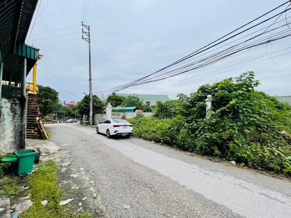 Đất nền 101m² Đường Đông Sơn, Việt Trì - Giá dưới 3 tỷ, Kinh doanh sầm uất