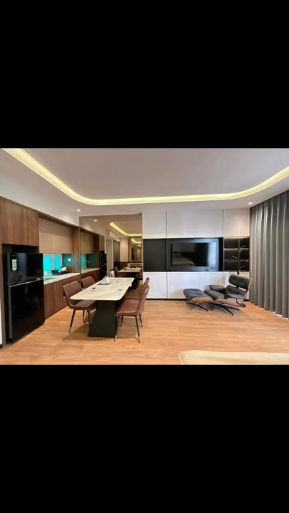 Tòa nhà Ung Văn Khiêm, Bình Thạnh 184m² - Dòng tiền 150 triệu/tháng!