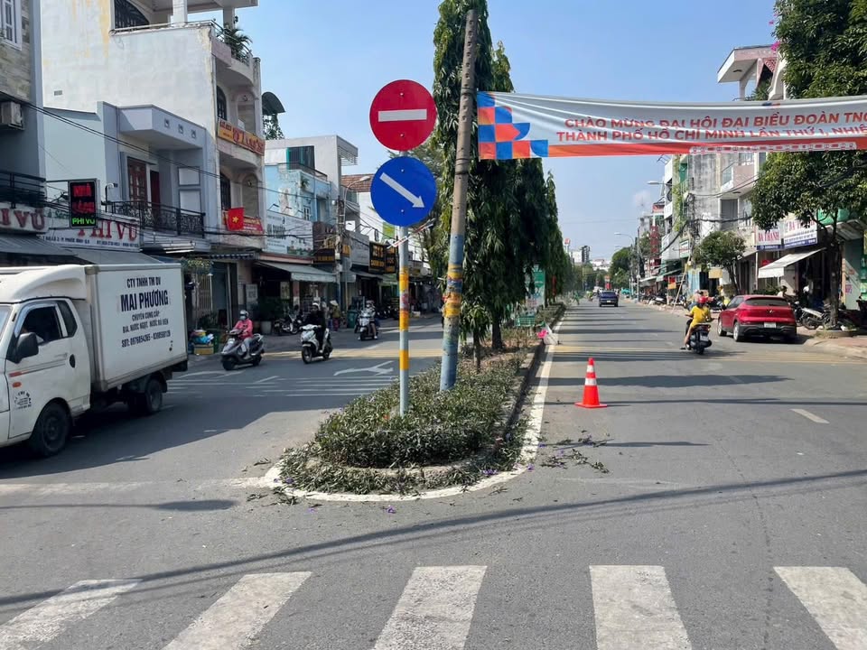 Nhà Mặt Tiền Đại Lộ 2 Q9 106m² (1 Hầm 7 Tầng) - Kinh Doanh Đắc Lợi, Giá 13.9 Tỷ