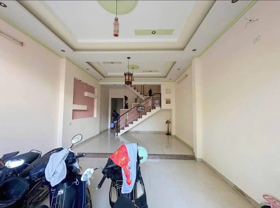 Cho thuê nhà 2 tầng mặt tiền Nguyễn Thị Ba 75m² - Sẵn sàng ở ngay!