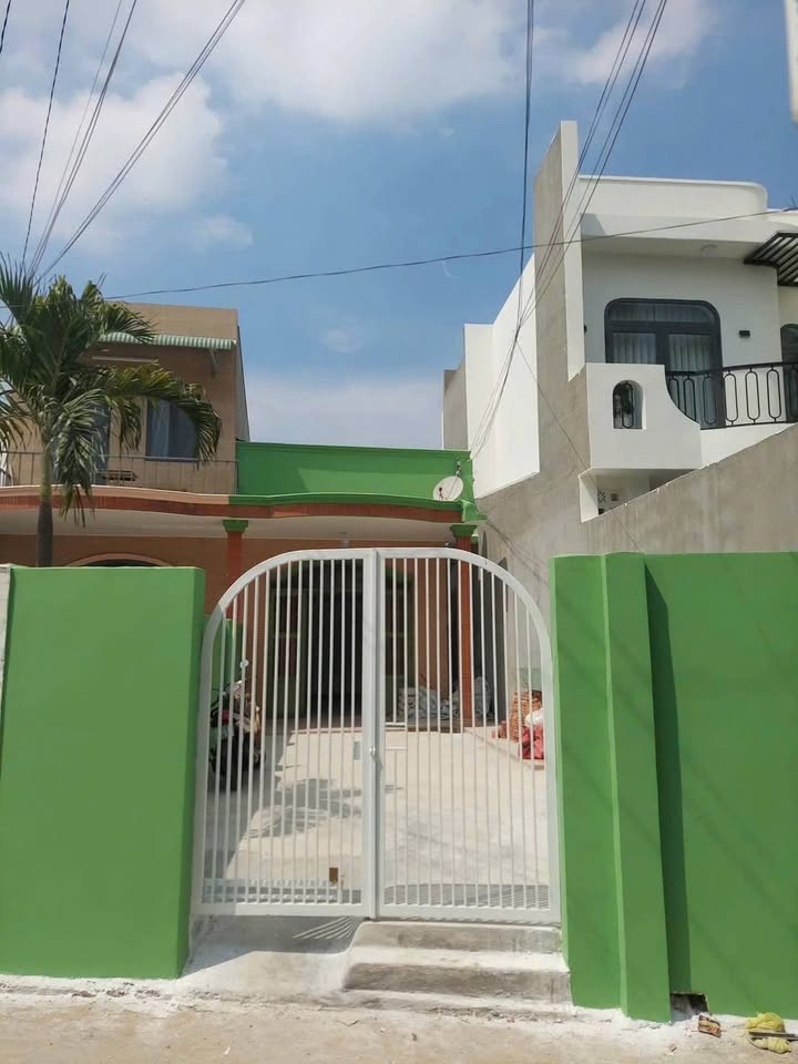 Nhà cho thuê Phường Hố Nai, Biên Hòa - 135m², 2PN, Đường xe hơi