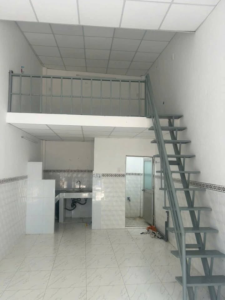 Bán nhà Hóc Môn Đặng Thúc Vịnh 28m² giá 680 triệu - Giá tốt hiếm có!