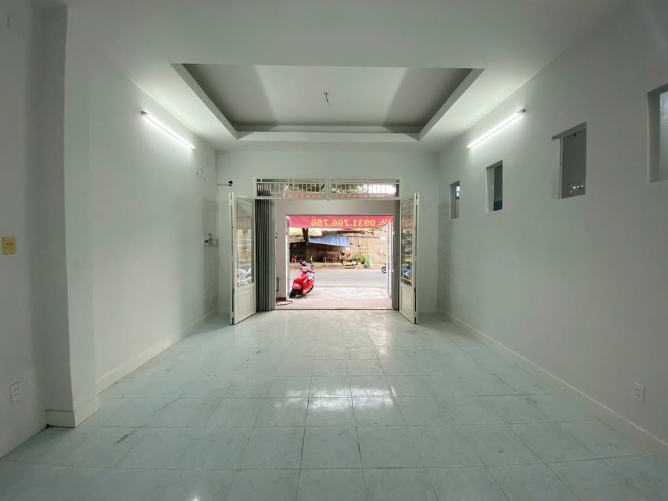 Mặt Bằng Kinh Doanh Quận 8 50m² - Mặt tiền kinh doanh!