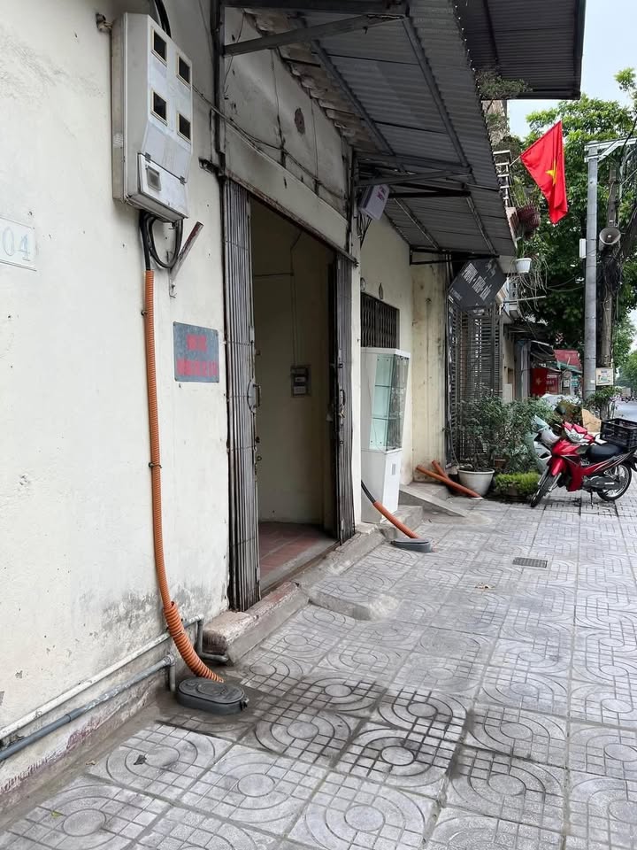 Cho thuê nhà Phan Đăng Lưu, Gia Lâm 60m² - Ô tô vào tận nhà!