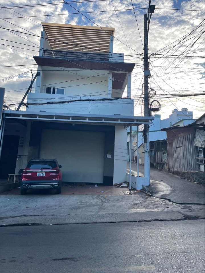 Nhà Góc 2 Mặt Tiền Xô Viết Nghệ Tĩnh, BMT - 130m² Hướng Tây, Giá 9.2 Tỷ