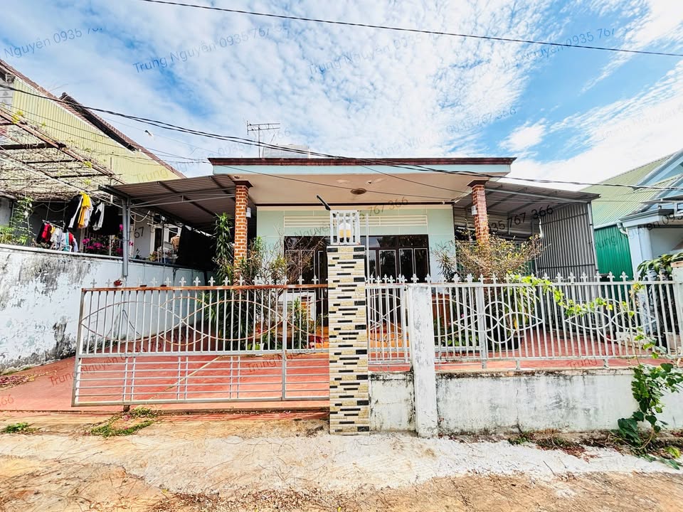 Nhà riêng Ngô Chí Quốc, Buôn Ma Thuột 240m² - Full nội thất!