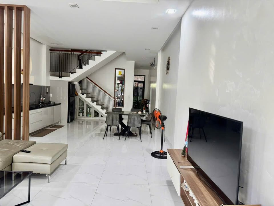 Nhà 2 tầng Phú Mỹ Thượng, Phú Vang 8 triệu/tháng - Sẵn sàng ở ngay!