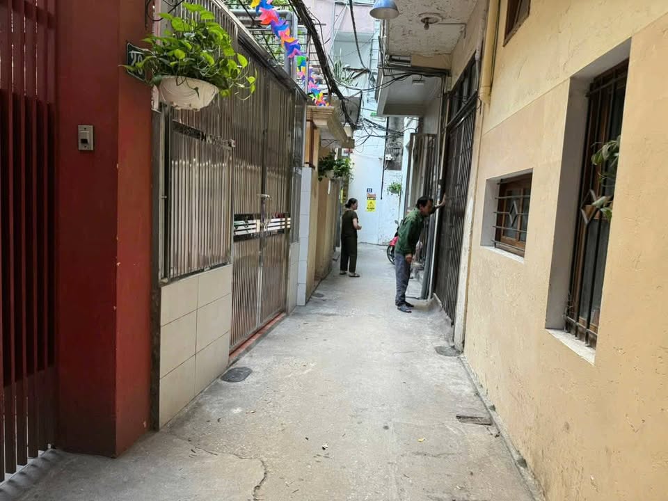 Nhà riêng Láng Hạ Đống Đa 12 triệu - Full nội thất, sẵn sàng ở ngay!