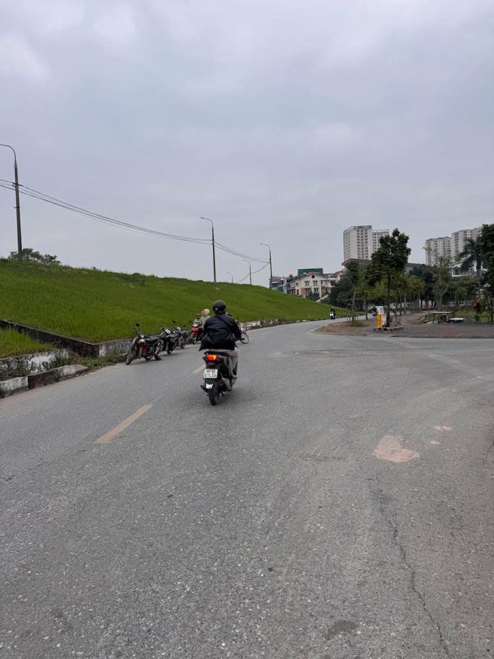 Nhà Đẹp Nguyễn Văn Linh 35m² (5 Tầng) - Sổ Đỏ Chính Chủ - 7.5 Tỷ