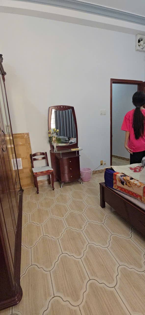 Nhà Mặt Tiền Nguyễn Tuyết Quận 10 - 40m² - Sổ Hồng Chính Chủ