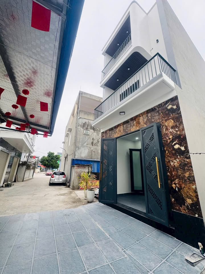 Bán nhà trung tâm An Dương 60m² giá 3 tỷ - Ô tô đỗ cửa ngày đêm!