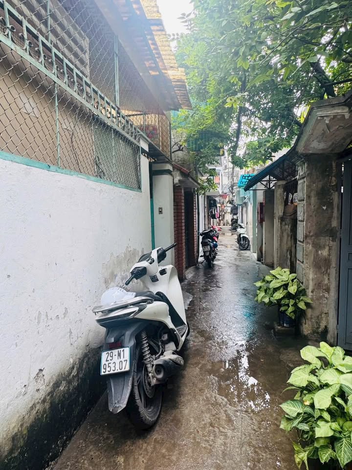 Nhà Phố Tân Mai 40m² - 3 Tầng Đủ Nội Thất - Hơn 6 Tỷ