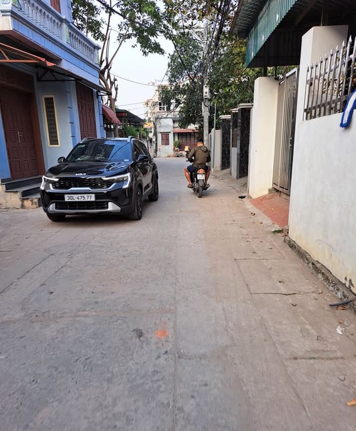 Nhà riêng Quang Minh, Mê Linh 73m² - Ô tô vào tận nhà, giá tốt!