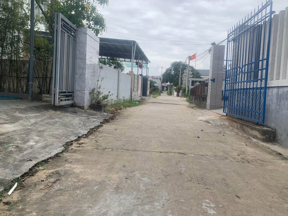 Đất nền Hà Lam 125m² - Sổ đỏ chính chủ, giá 7xx triệu!