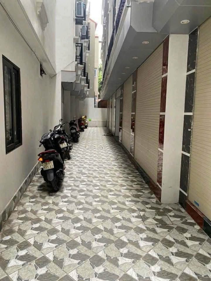 Nhà Phố Đàm Quang Trung, Long Biên 8 triệu - Ô tô vào tận nhà!