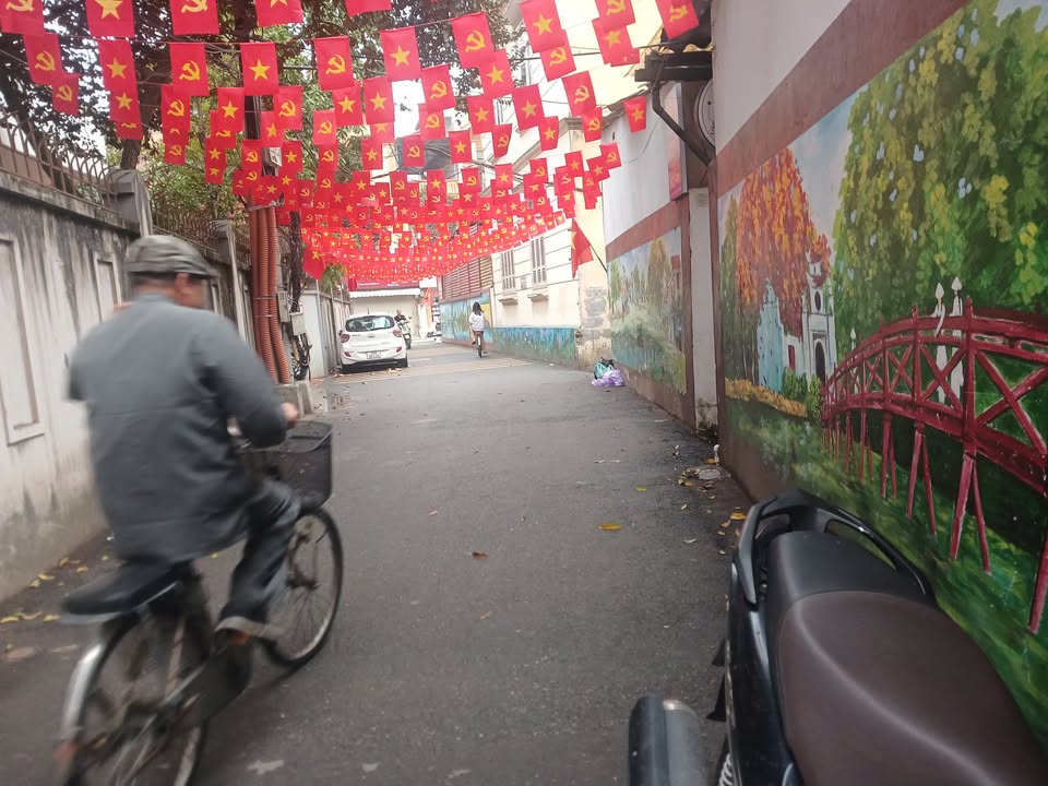 Nhà riêng Việt Hưng 55m² 8 tỷ – Sổ đỏ sẵn, Kinh doanh Tốt!