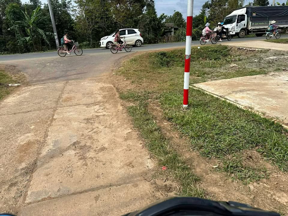 Đất nền Krông Pắc Đắk Lắk 135m² - Giá F0 3xx triệu, Sổ đỏ sẵn sàng