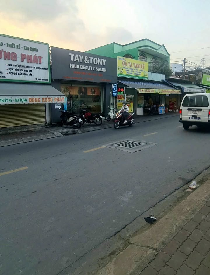 Nhà phố mặt tiền Đình Phong Phú Thủ Đức 467m² - Vị trí đắc địa, 45 tỷ