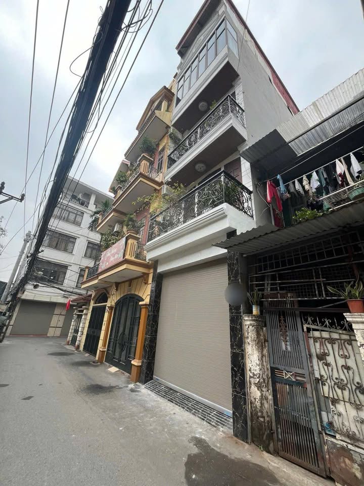 Cho thuê nhà phân lô 100m² x 5 tầng, ô tô đỗ cửa - Ngõ 1043 Giải Phóng, Hoàng Mai