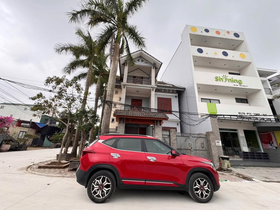 Nhà riêng Vinh 164m² giá 10 tỷ - Góc 2 mặt tiền, ô tô vào tận nhà!