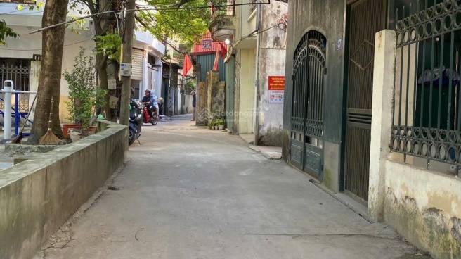 Nhà Hoàng Như Tiếp Long Biên - 40m² - Oto đỗ cửa - Giá 12 tỷ