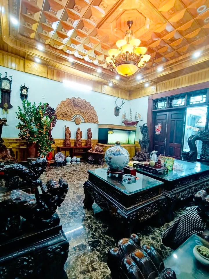 Nhà riêng TP. Việt Trì 160m² giá 7 tỷ - Full nội thất cao cấp!