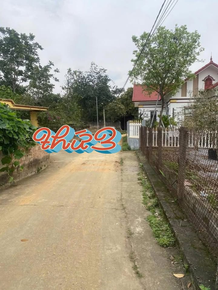 Đất 3 Mặt Tiền 140m² - 1.1 Tỷ Tại Phú Thọ - Gần KCN, Hồ Điều Hòa