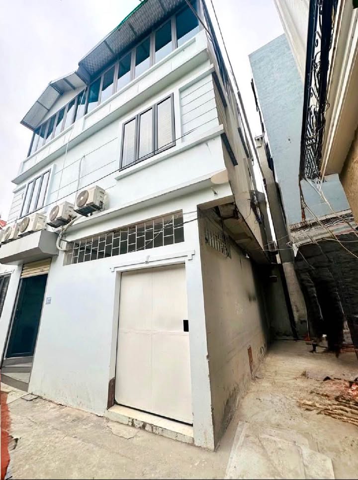 Nhà lô góc Kim Chung, Hoài Đức 45m² - Oto đỗ gần, Nội thất xịn