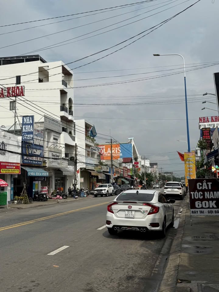 Nhà phố VSIP 1 Thuận An 100m² - Mặt tiền kinh doanh đắc địa!