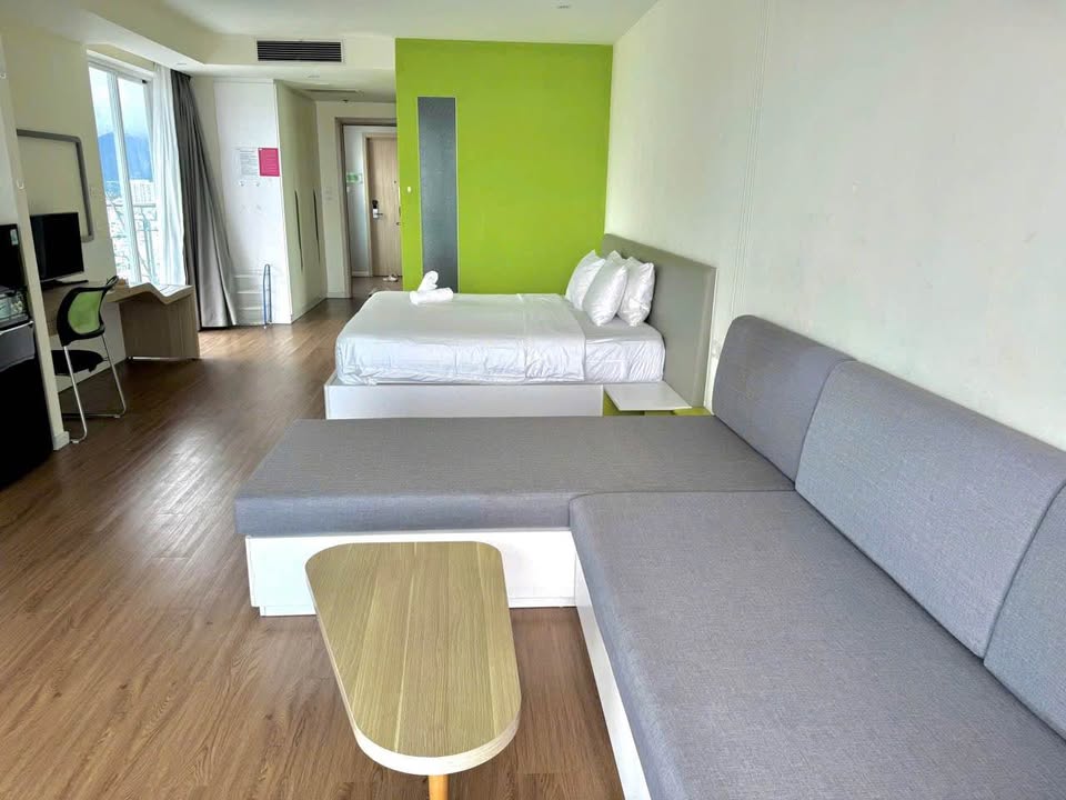 Cho thuê căn góc Studio Ariyana Nha Trang - 65m², view biển, giá 16 triệu/tháng