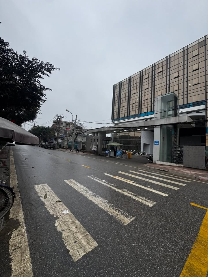 Bán Đất Tặng Nhà Vị Trí Vàng Đối Diện BV Sơn Tây, Hà Nội - 129m²