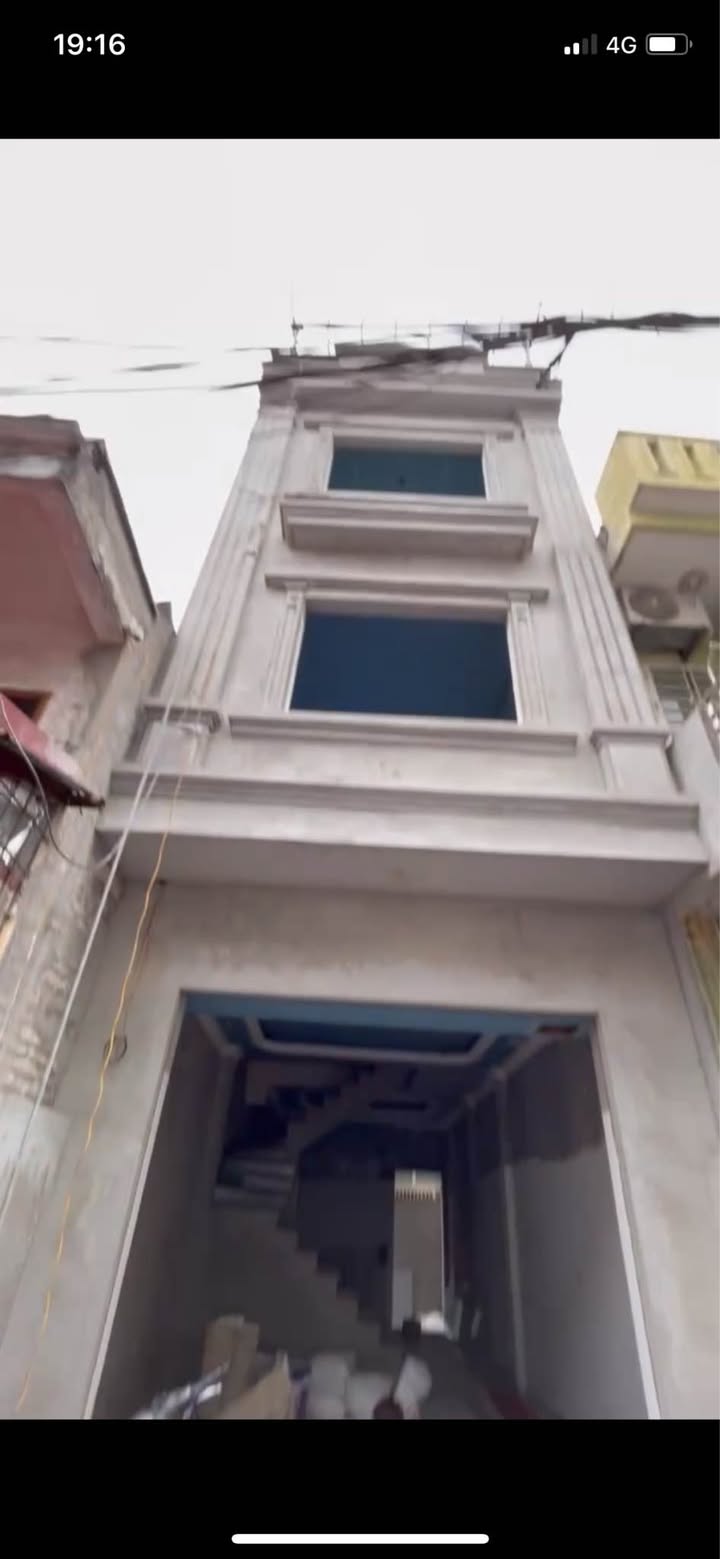 Nhà riêng Trần Nguyên Hãn 240m² 4.3 tỷ - Sẵn sàng ở ngay!