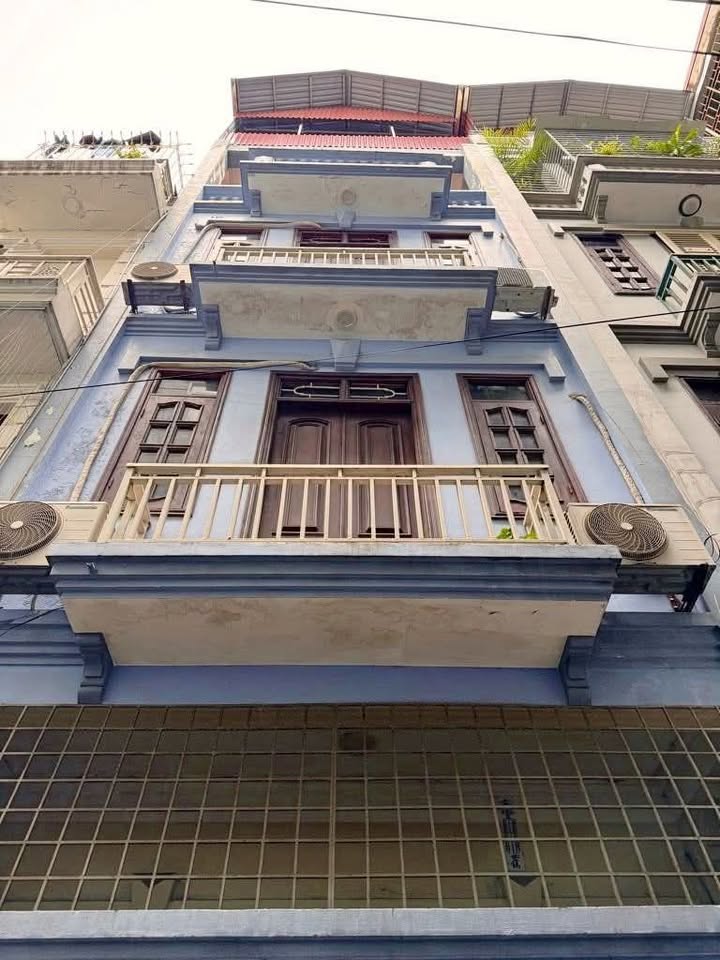 Nhà Riêng Đống Đa 47m² 4 tầng - Sổ đỏ vuông đẹp, nhỉnh 13 tỷ!