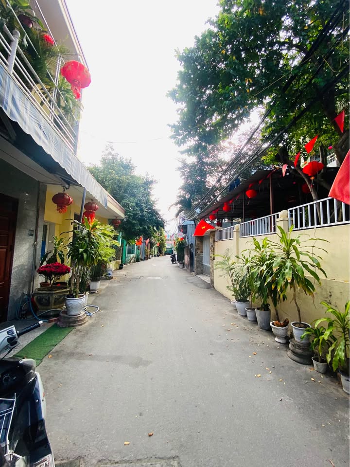 Bán Đất Tặng Nhà C4 Liên Chiểu 101m² 3.x Tỷ - Vị trí đẹp kinh doanh!