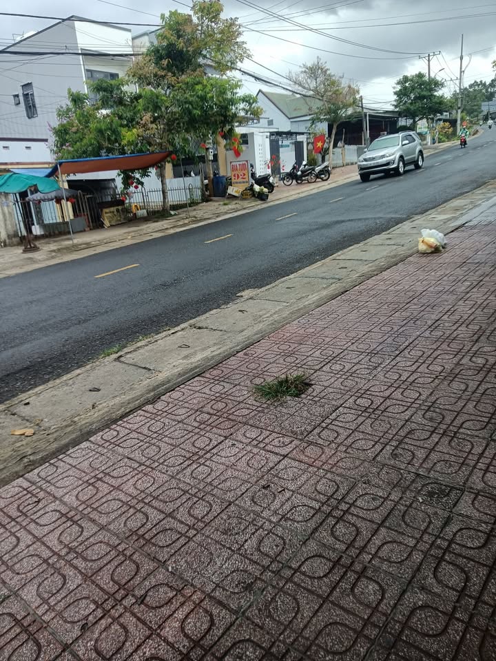 Mặt bằng kinh doanh đắc địa đường 1-5, Bảo Lộc - Giá chỉ 1.5 triệu/tháng